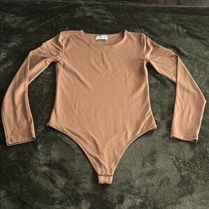 BABATON | Aritzia Contour Crew Longsleeve Bodysuit | M